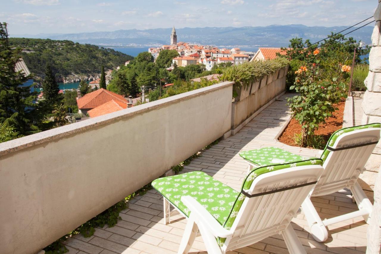 Apartment Vrbnik 8 Kültér fotó