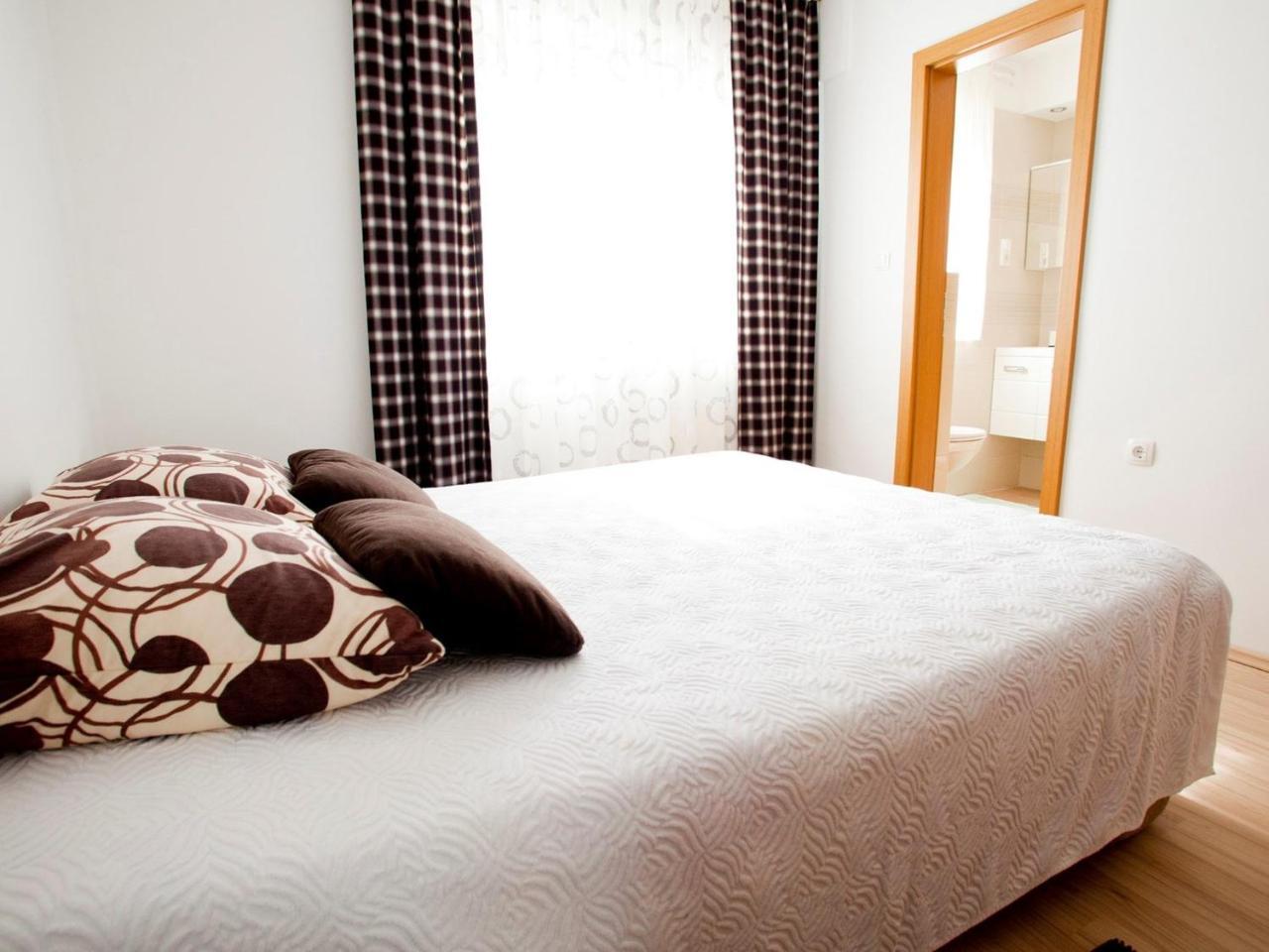 Apartment Vrbnik 8 Kültér fotó