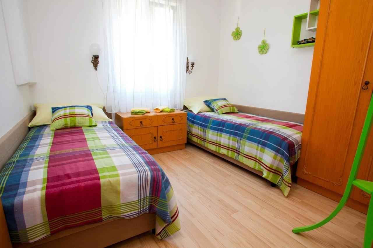 Apartment Vrbnik 8 Kültér fotó