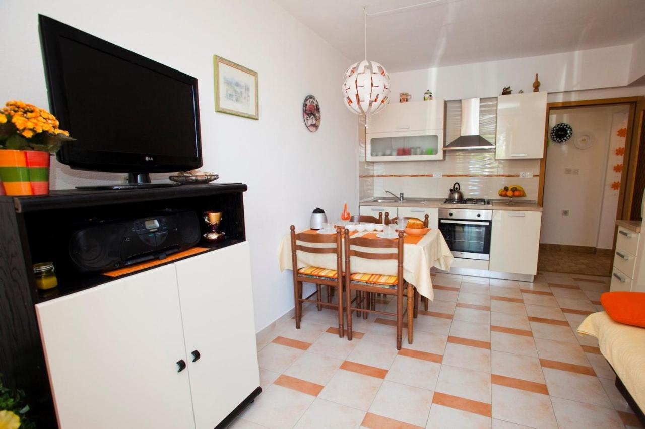 Apartment Vrbnik 8 Kültér fotó